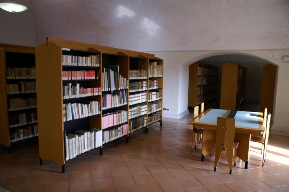 Foto Palazzo dell'Annunziata_Biblioteca provinciale T.Stigliani