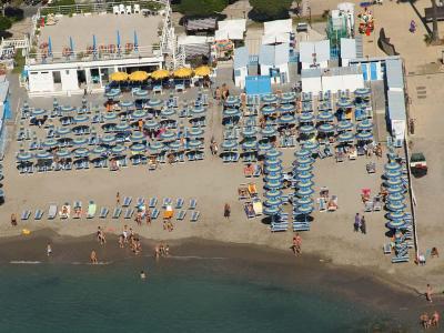 Stabilimento Balneare Spiaggia Libera Attrezzata Ex Soggiorno